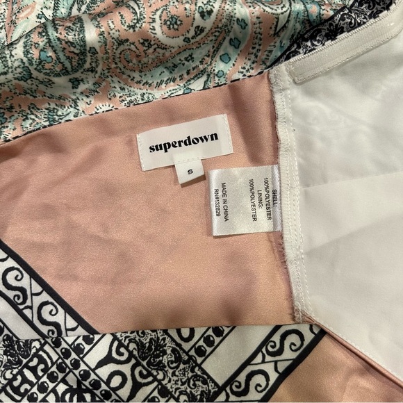 SUPERDOWN Sophia Bandana Top in Pink Small - Picture 5 of 6